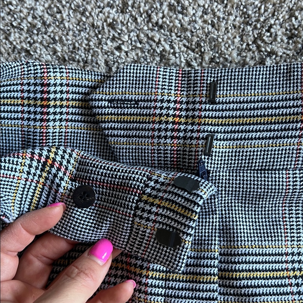 VERONICA BEARD | Betty Plaid Shorts - Picture 7 of 9